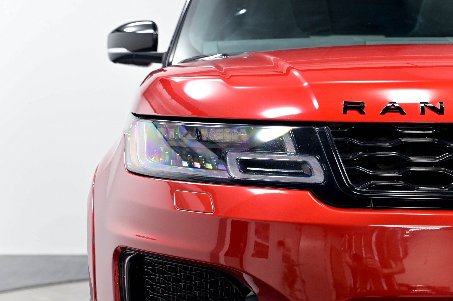 Used 2022 Land Rover Range Rover Sport SVR Carbon Edition AWD/4WD image 53