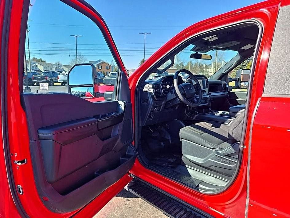 Used 2022 Ford F150 XL w/ STX Appearance Package image 9