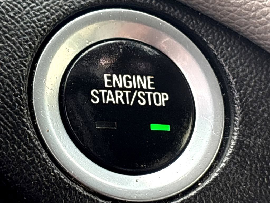 Used 2021 Chevrolet Equinox LT AWD/4WD image 6