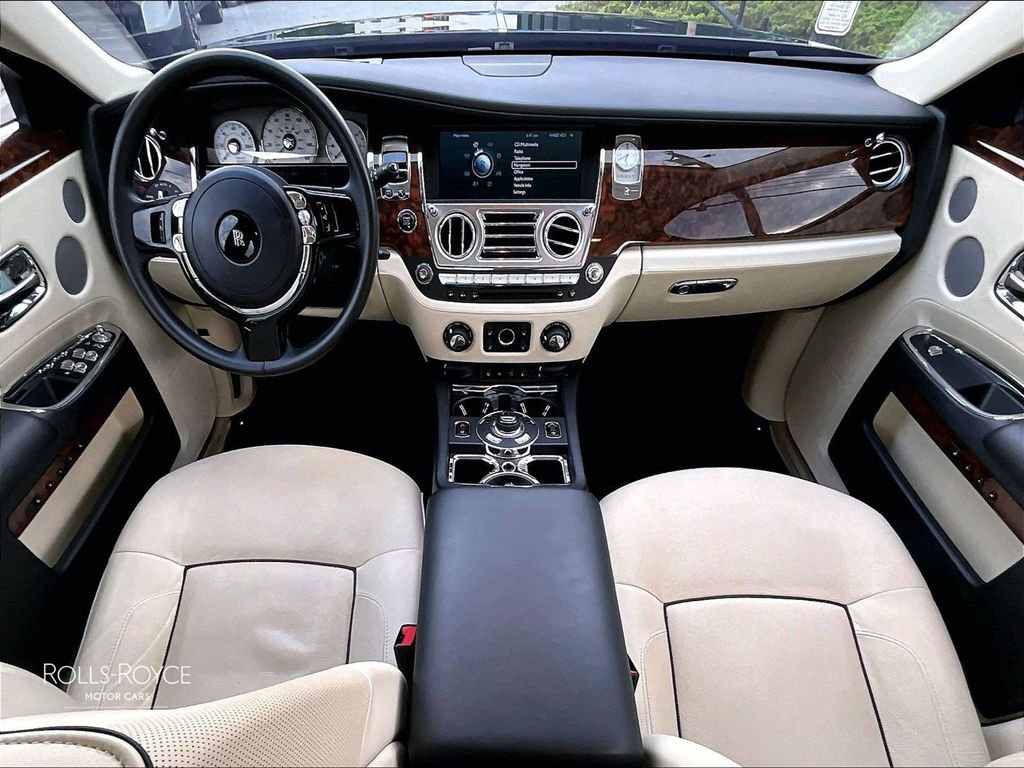 Certified 2013 Rolls-Royce Ghost RWD image 15
