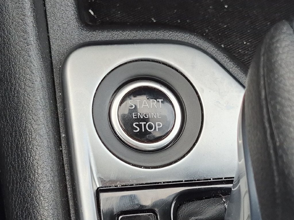 Used 2025 Nissan Sentra SV w/ All-Weather Package FWD image 16