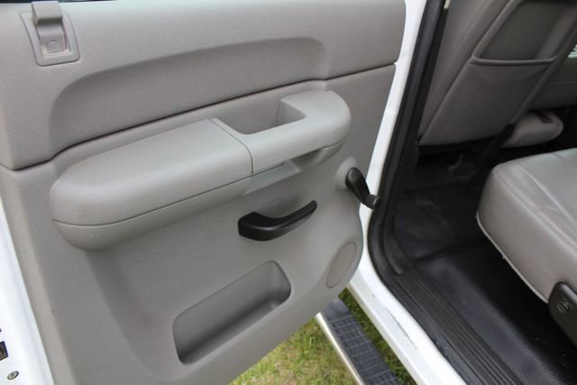 Used 2014 Chevrolet Silverado 3500 W/T image 26