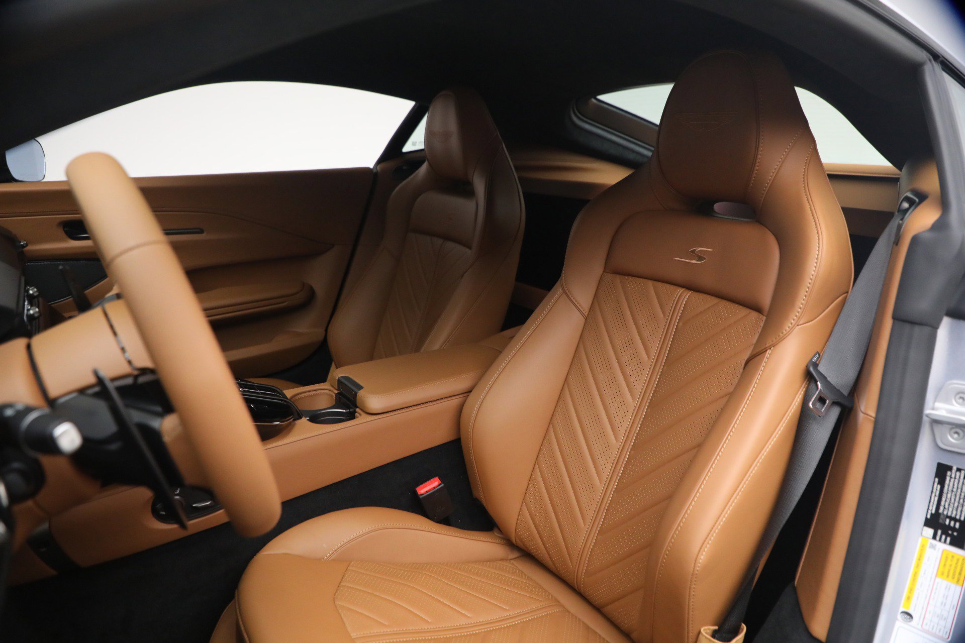 New 2026 Aston Martin V8 Vantage S image 16