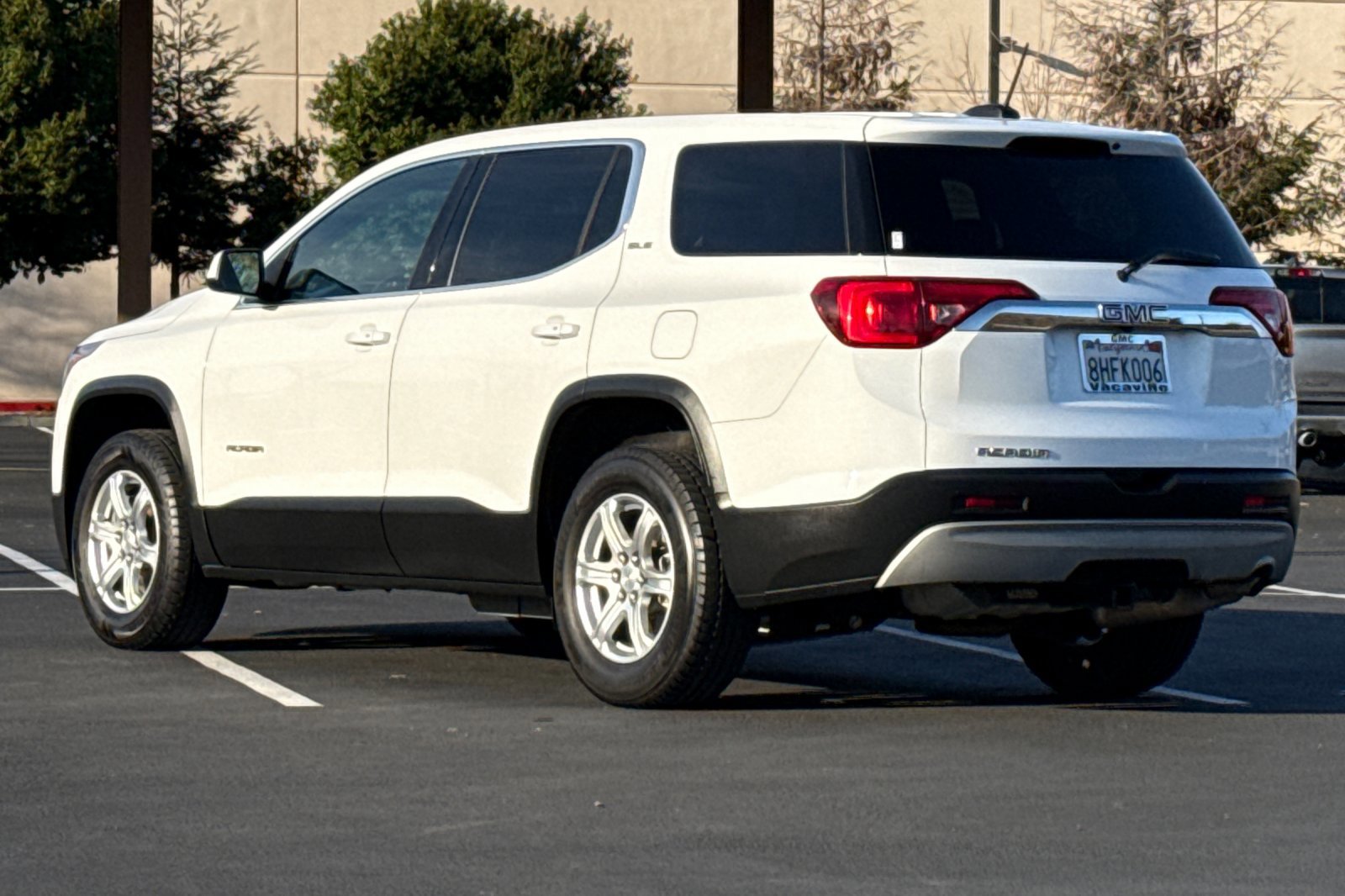 Used 2019 GMC Acadia SLE image 7