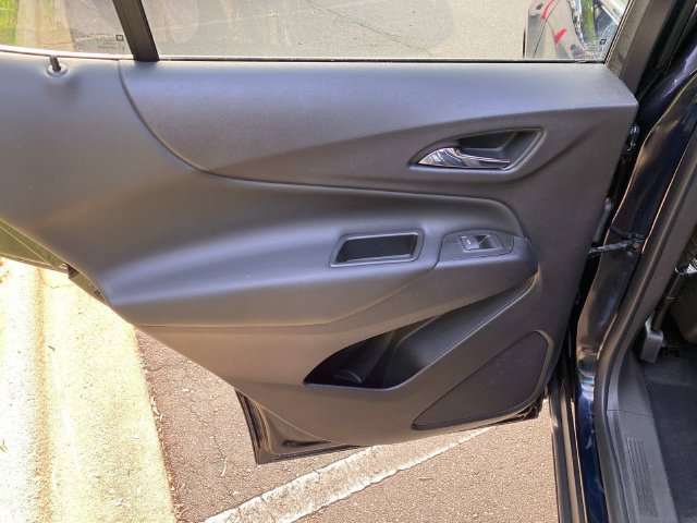 Used 2021 Chevrolet Equinox LT FWD image 10
