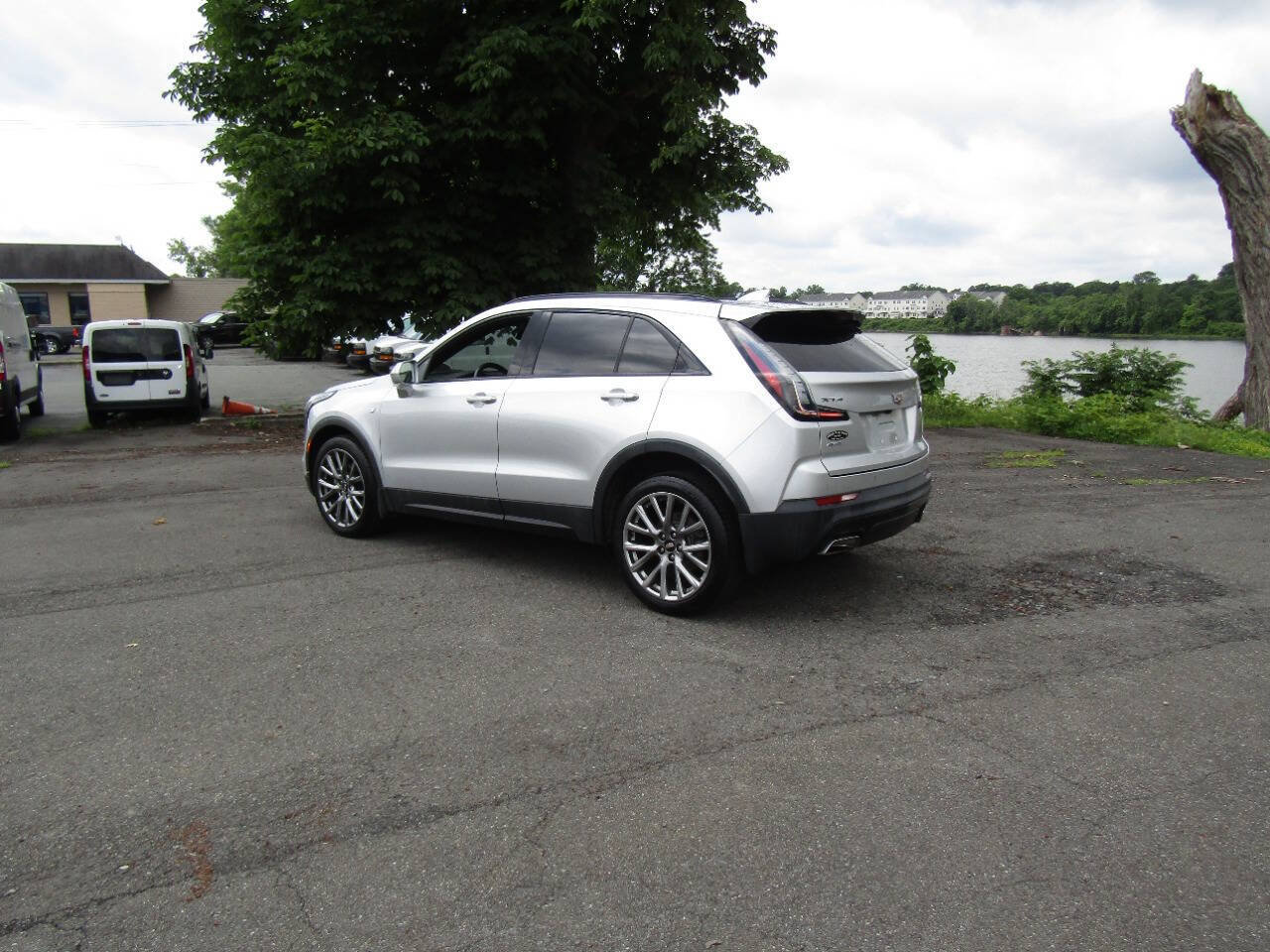 Used 2019 Cadillac XT4 Sport AWD/4WD image 4