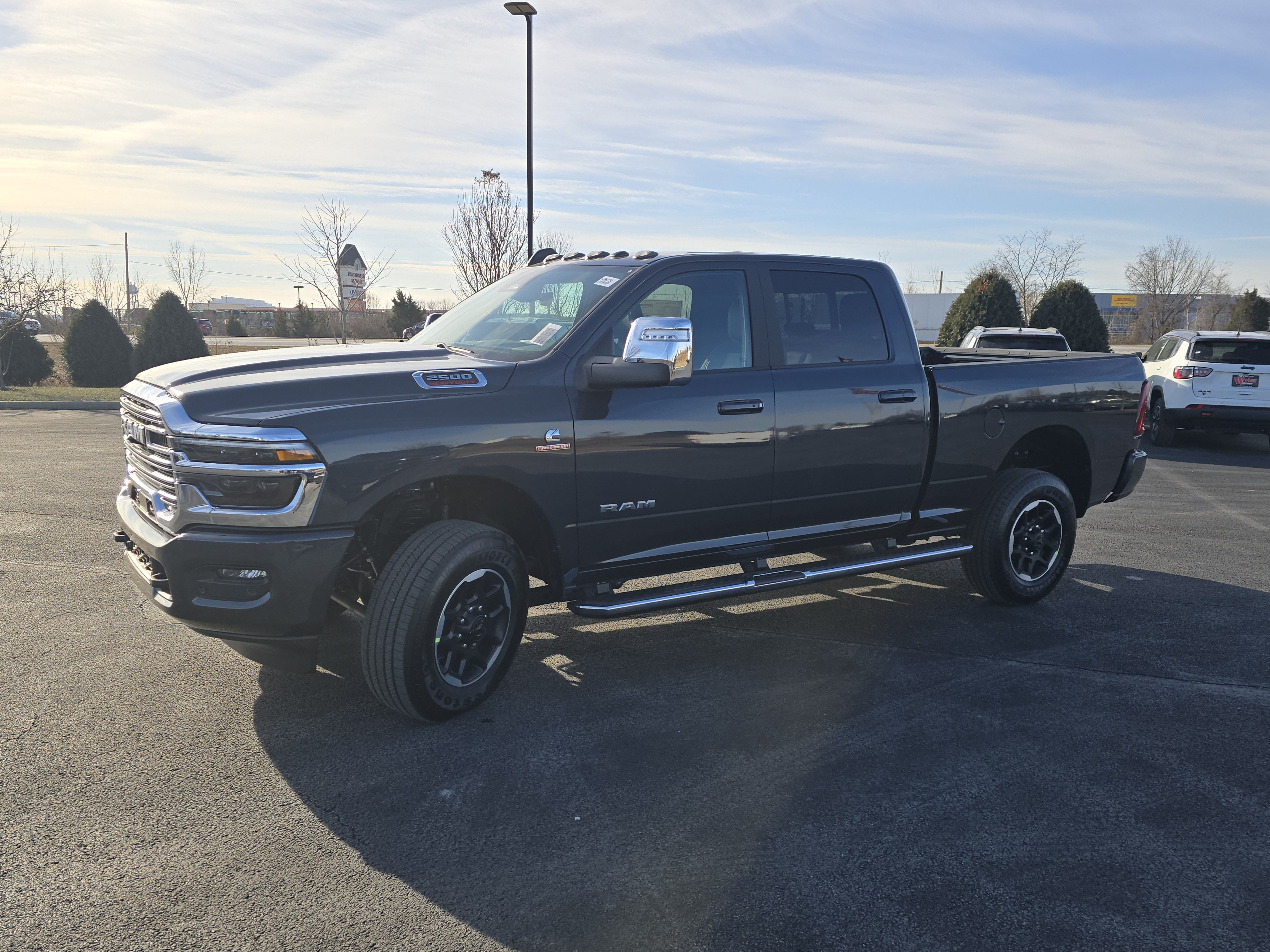 New 2026 RAM 2500 Laramie AWD/4WD image 15
