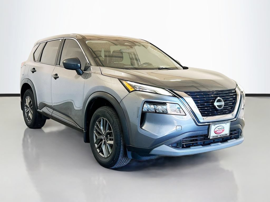 Used 2023 Nissan Rogue S FWD image 3