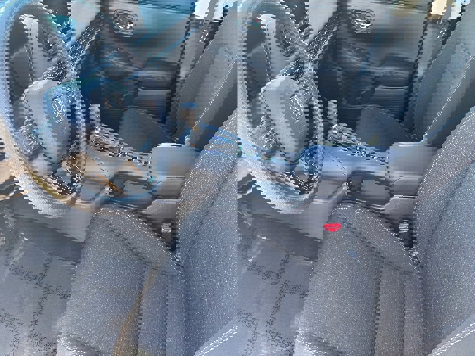 Used 2024 Honda HR-V LX image 21