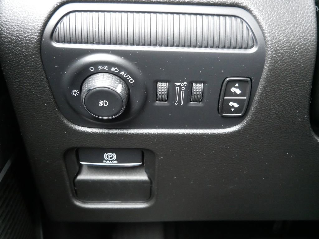 Used 2024 Jeep Wagoneer Series III image 22