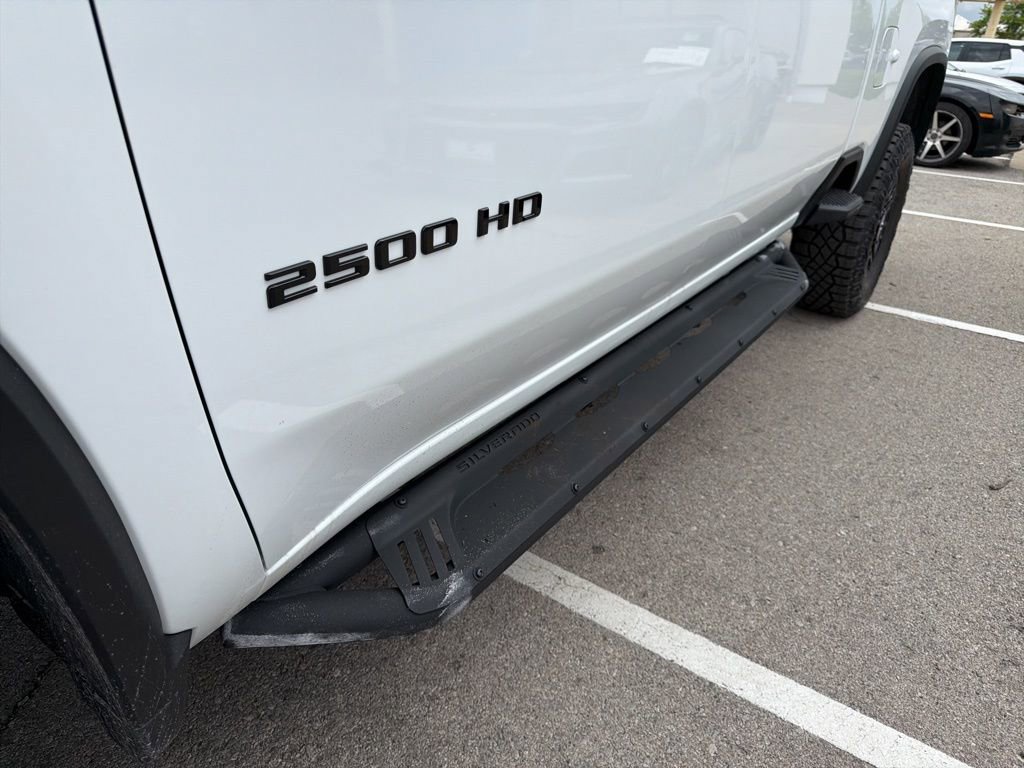 New 2026 Chevrolet Silverado 2500 ZR2 w/ LPO, Dark Essentials Package AWD/4WD image 11