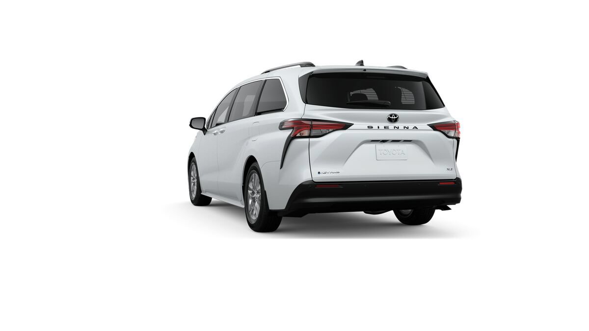 New 2026 Toyota Sienna XLE AWD/4WD image 7