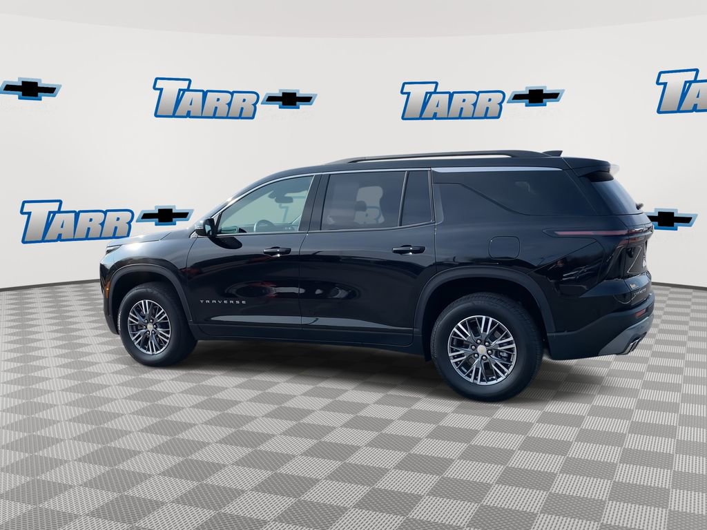 Used 2025 Chevrolet Traverse LT image 6