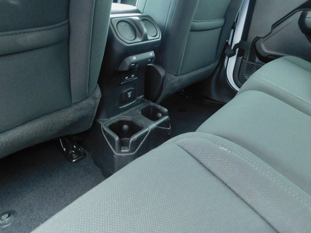 Used 2023 Jeep Gladiator Willys image 21