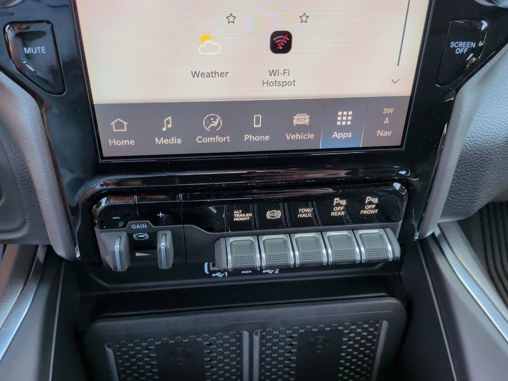 New 2026 RAM 3500 Laramie AWD/4WD image 34