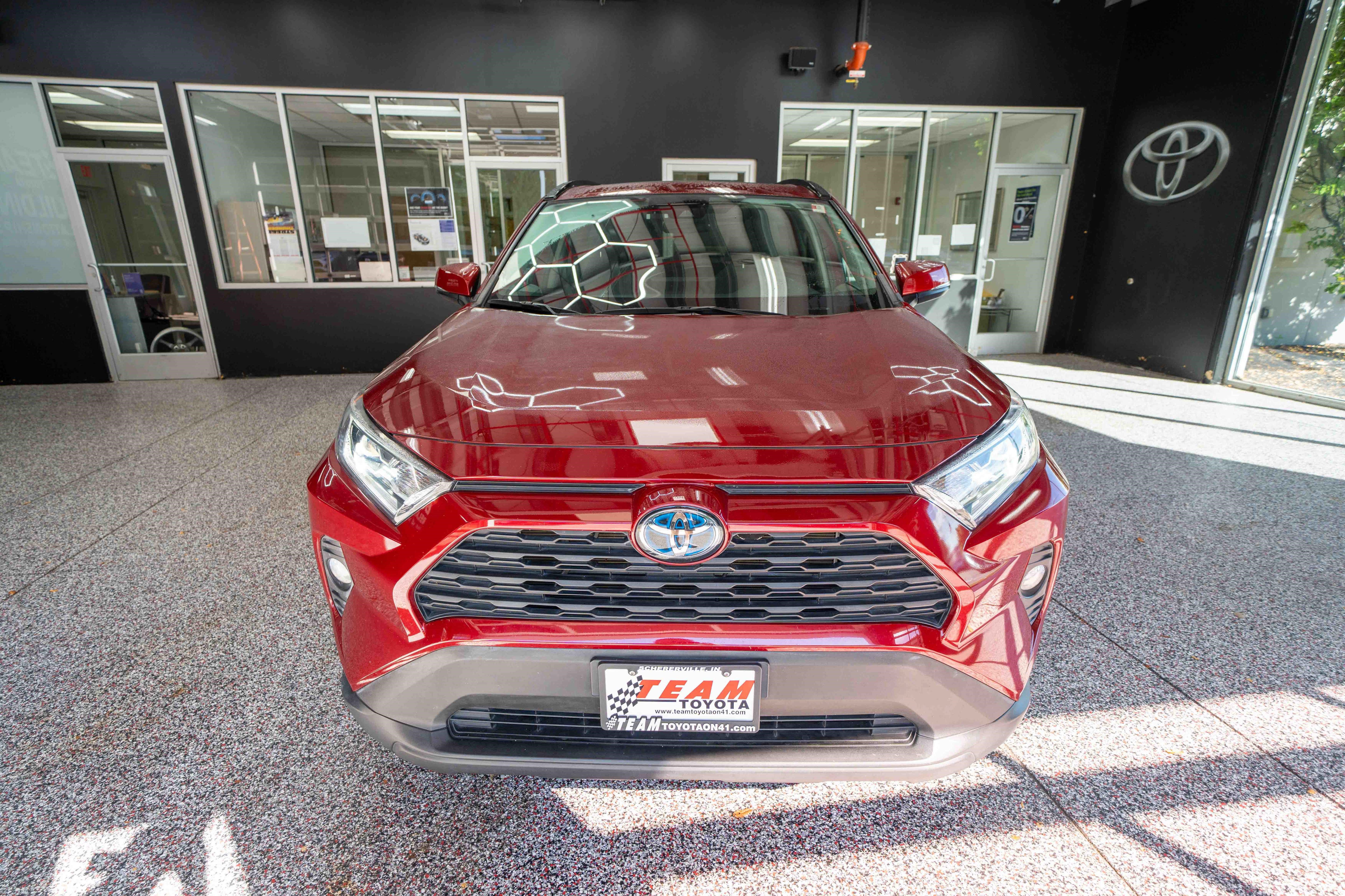 Certified 2020 Toyota RAV4 XLE w/ Convenience Package AWD/4WD image 7