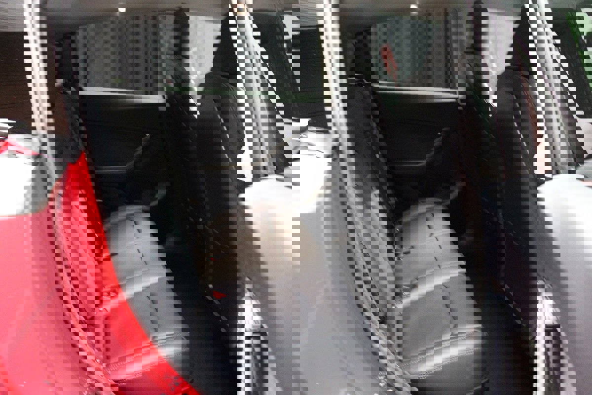 Used 2023 Tesla Model Y Performance image 23