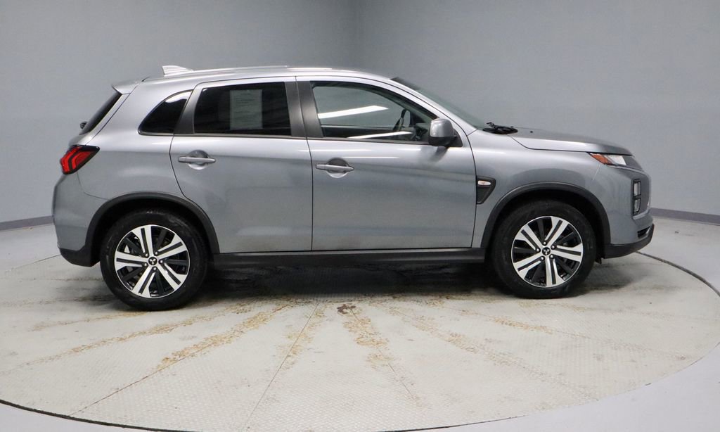 Used 2025 Mitsubishi Outlander Sport ES AWD/4WD image 11