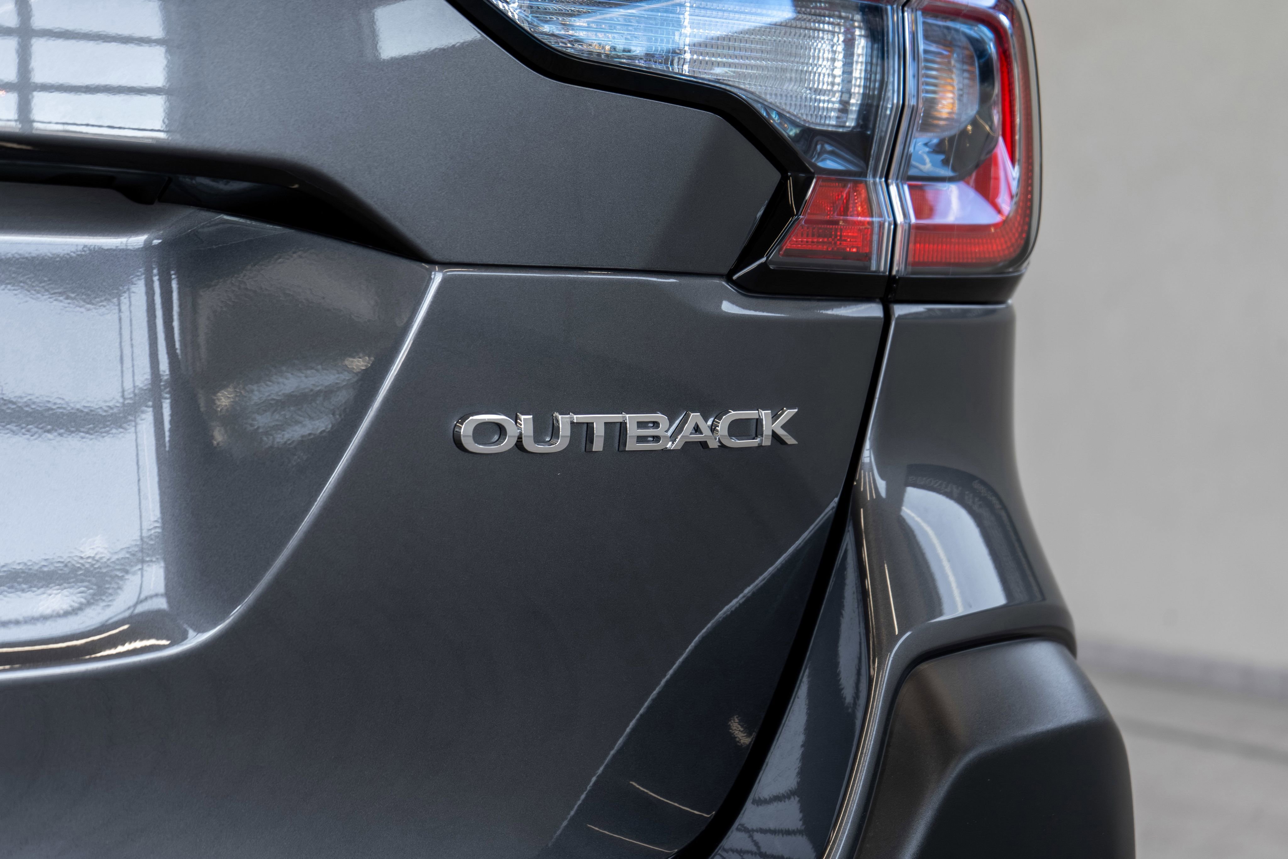 Used 2025 Subaru Outback Limited image 24