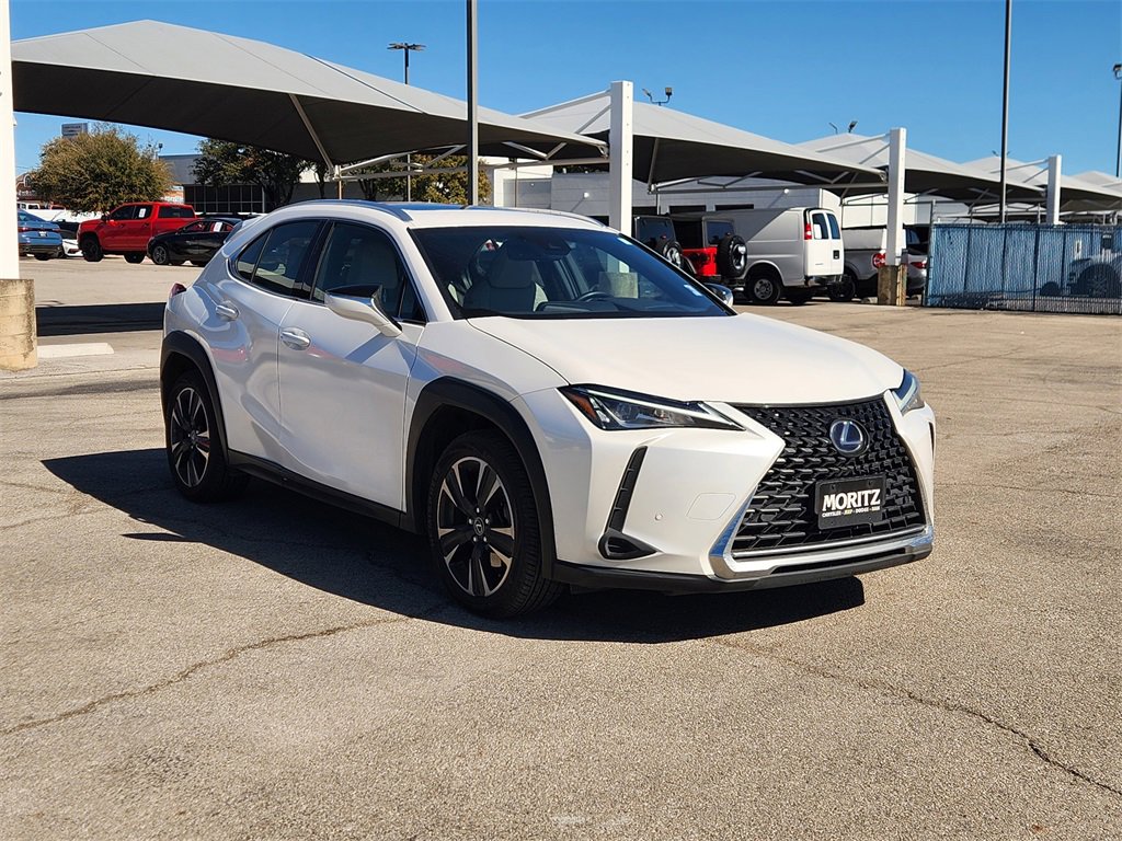 Used 2021 Lexus UX 250h w/ Premium Package image 2