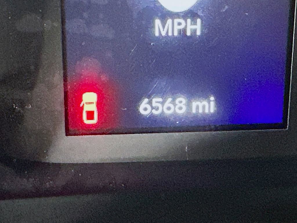 Used 2024 Jeep Gladiator Sport image 32