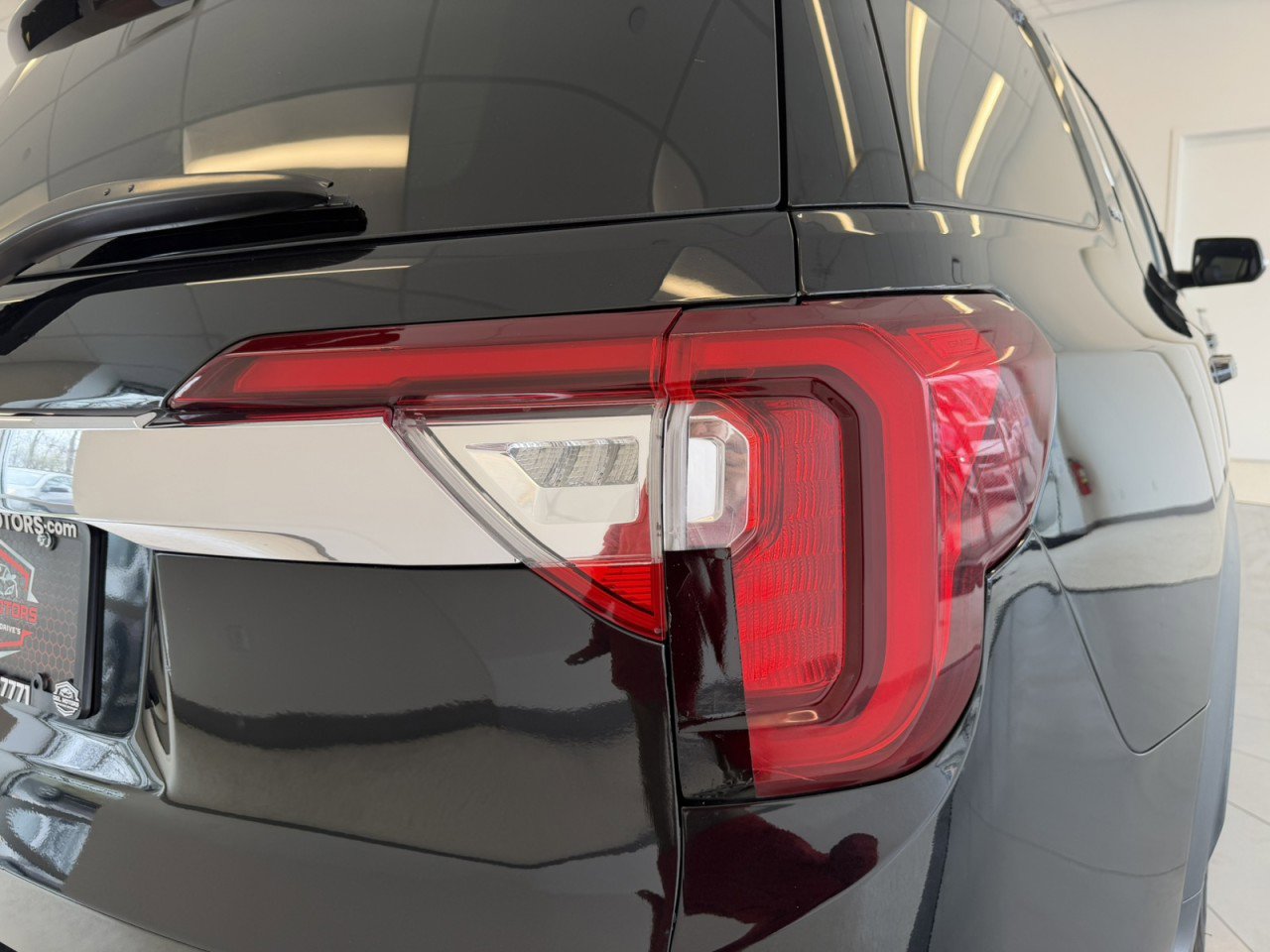 Used 2023 GMC Acadia SLT image 40