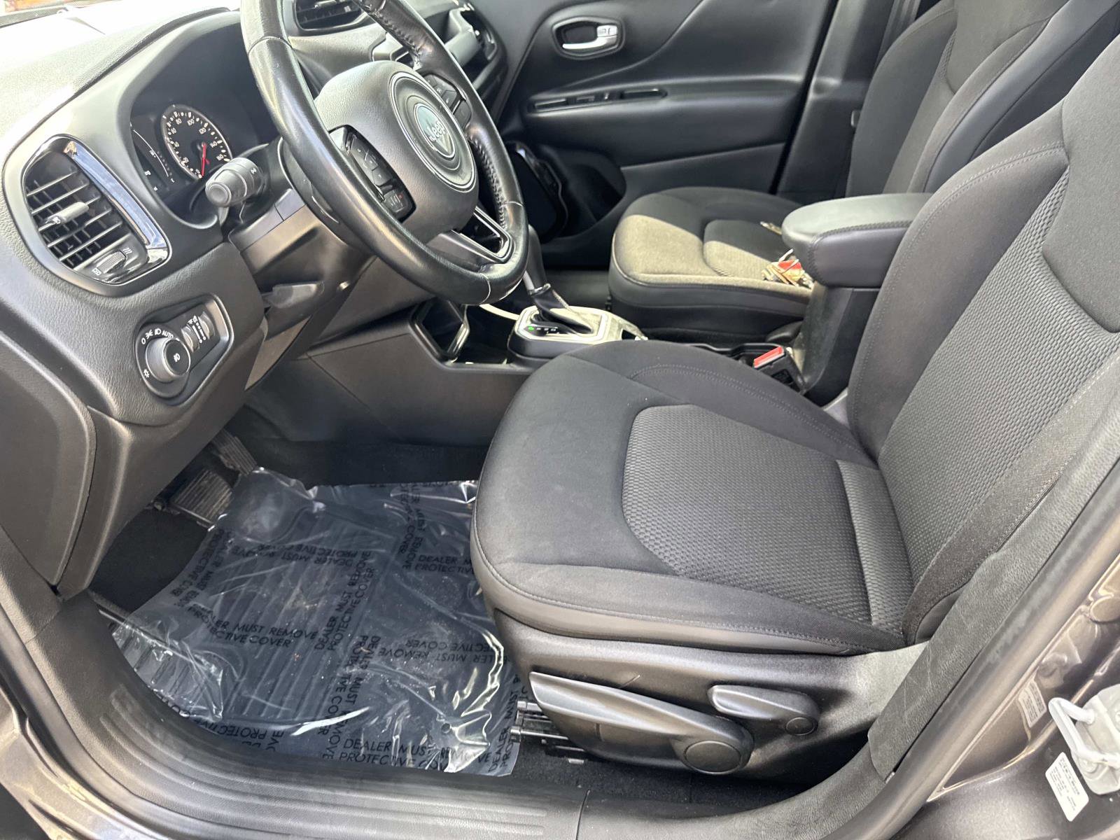 Used 2019 Jeep Renegade Altitude w/ Quick Order Package 2XM image 14