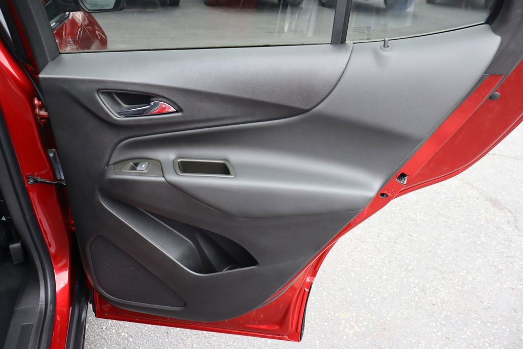 Used 2023 Chevrolet Equinox LT image 29