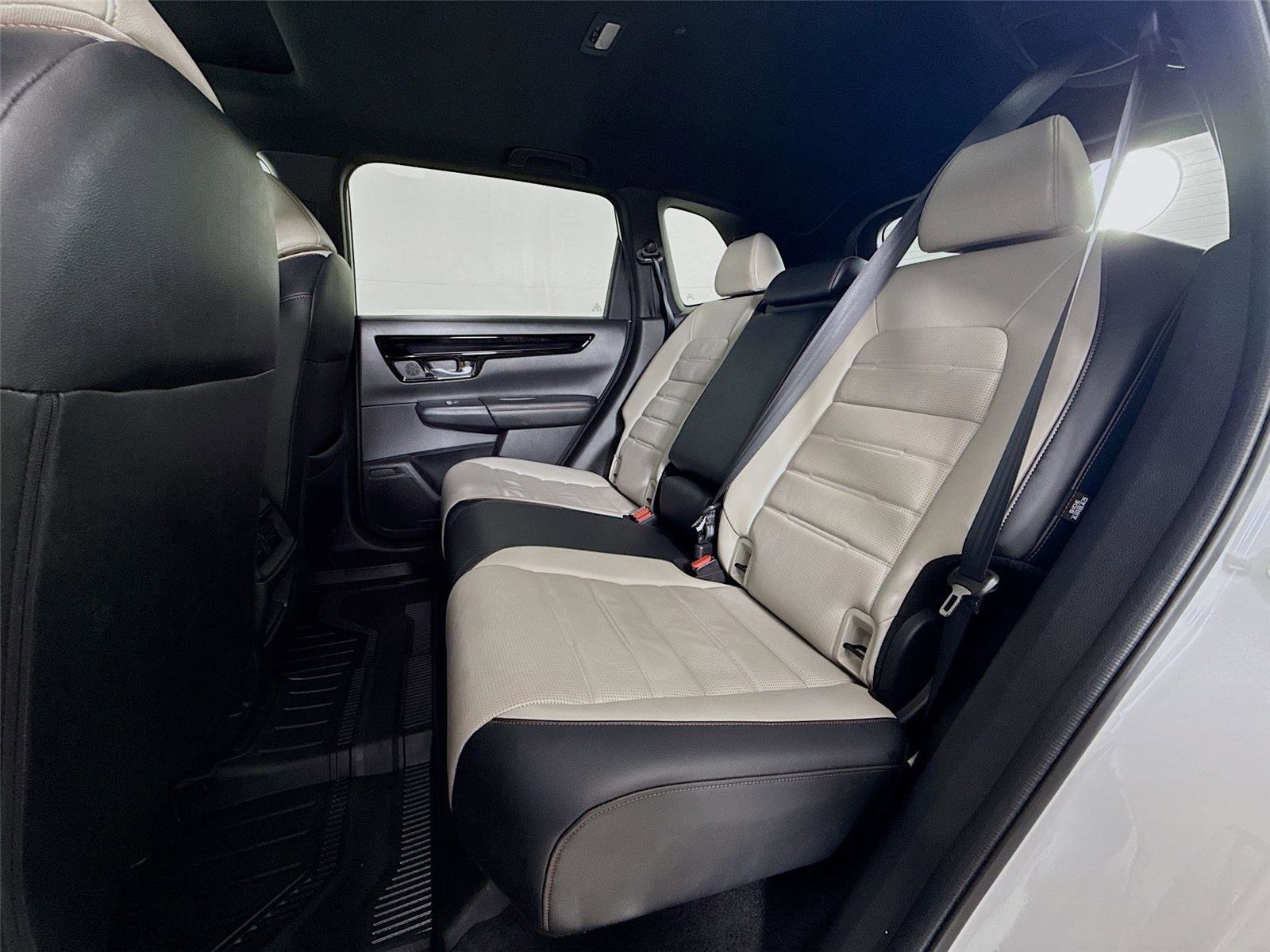 Used 2023 Honda CR-V Sport Touring image 27