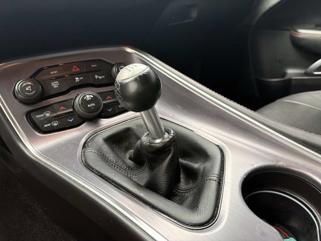 Used 2016 Dodge Challenger R/T Scat Pack RWD image 28