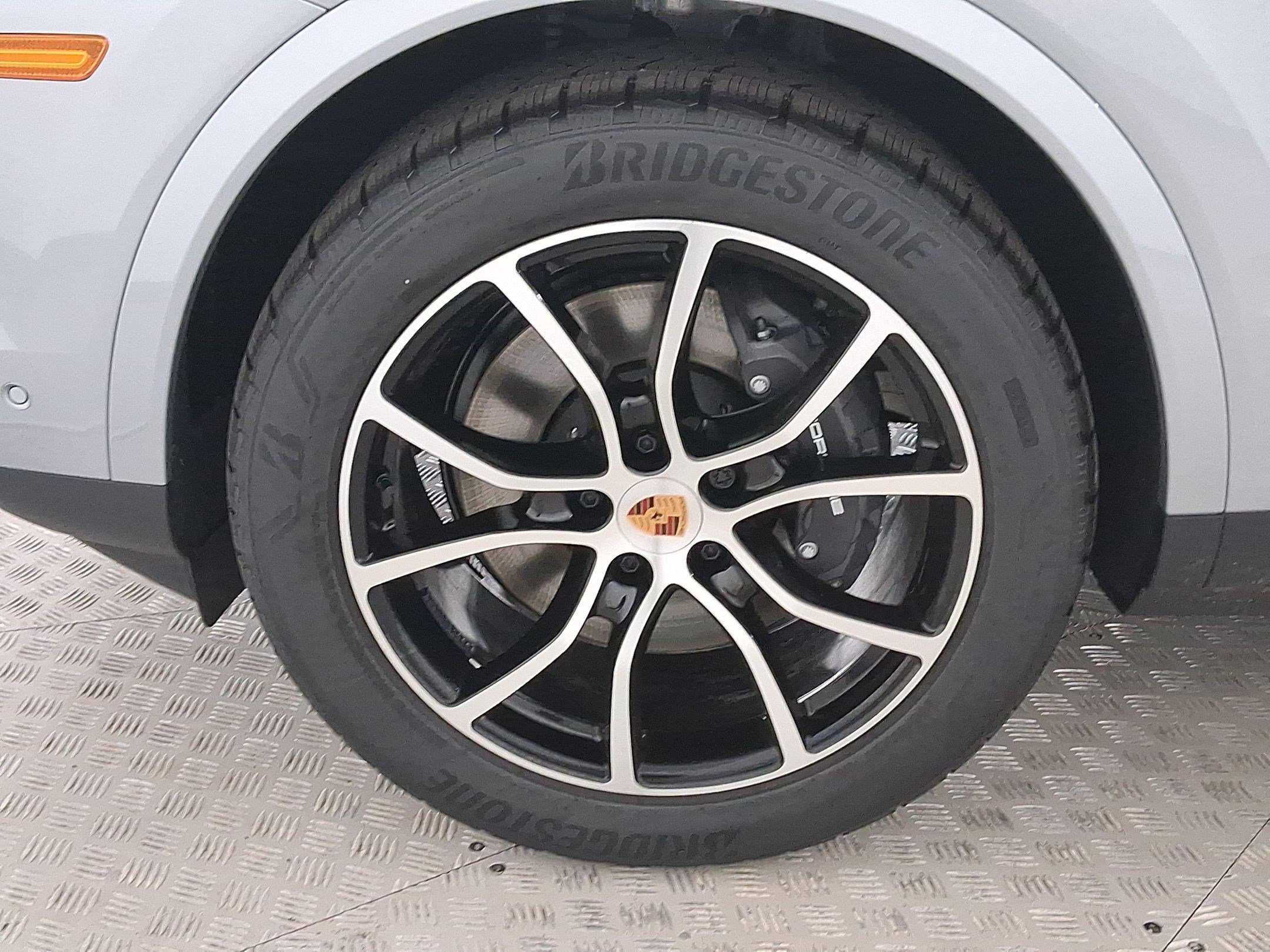 New 2026 Porsche Cayenne AWD/4WD image 11