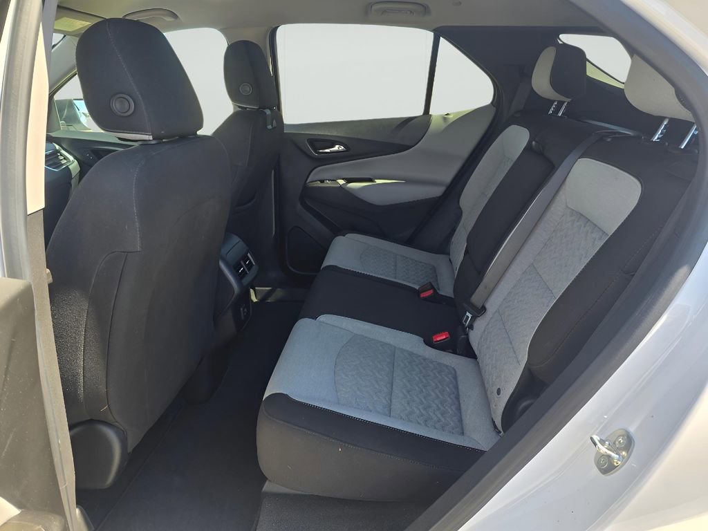 Used 2023 Chevrolet Equinox LS image 29