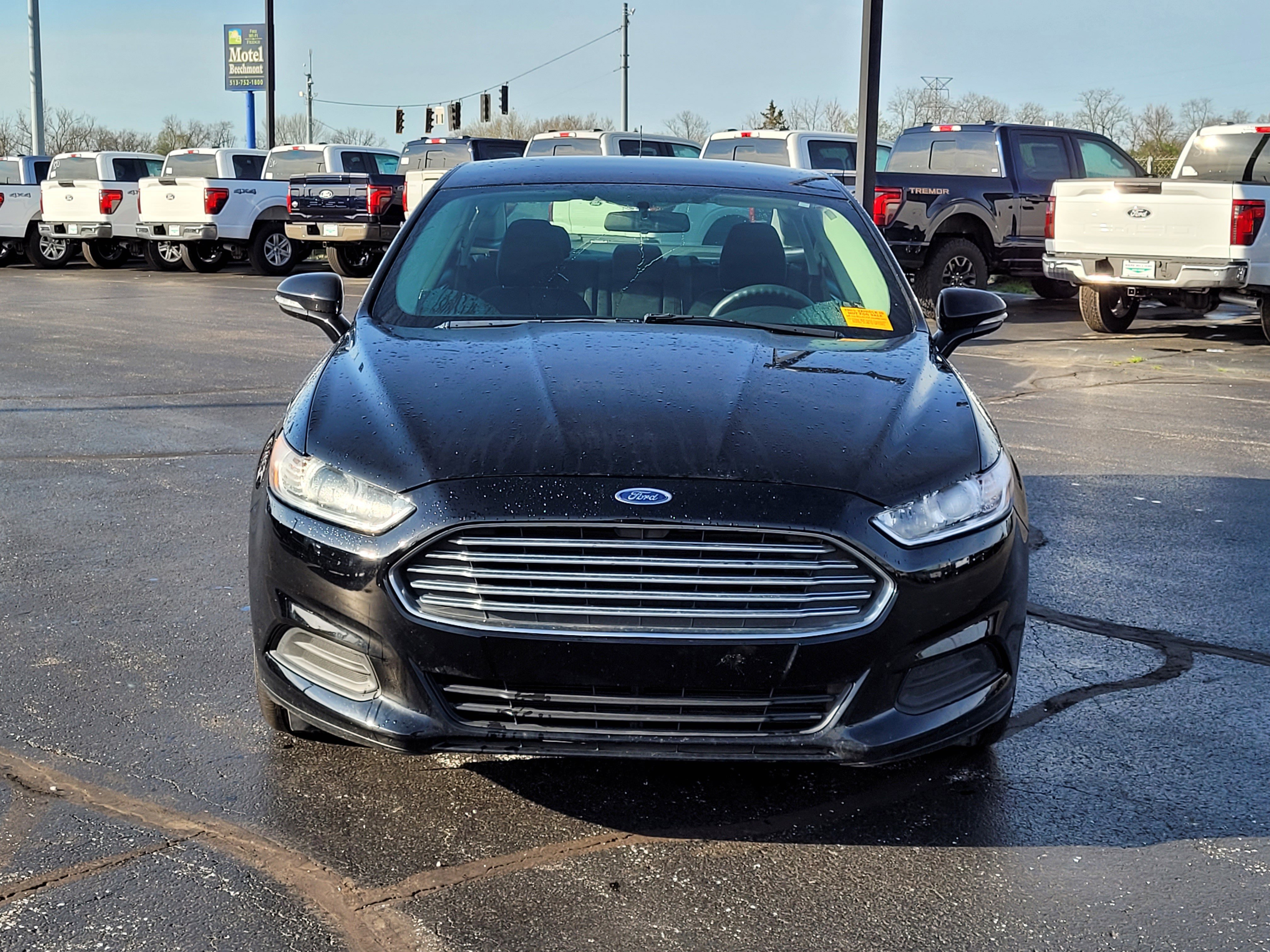 Used 2016 Ford Fusion SE image 9