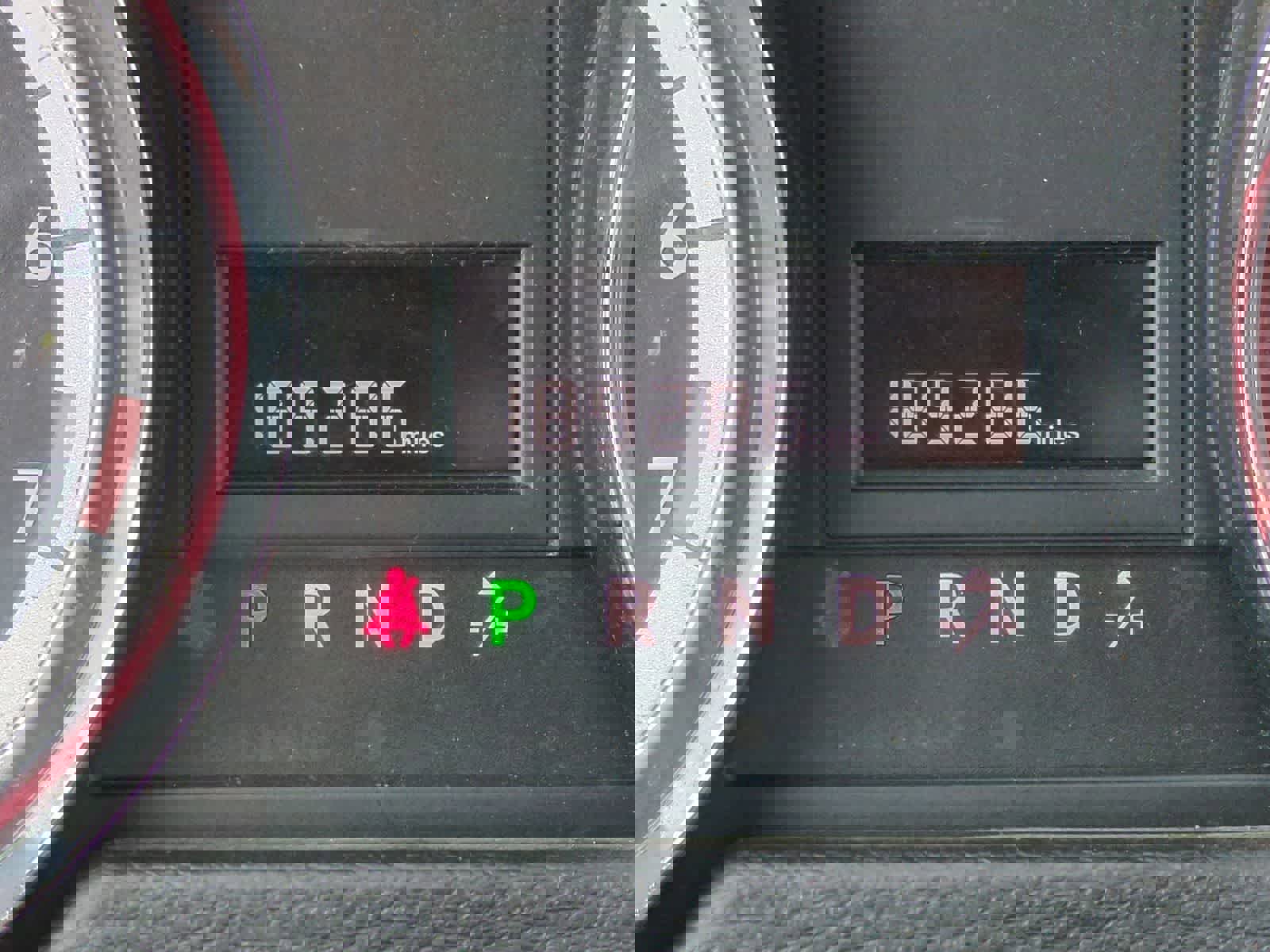 Used 2013 Dodge Grand Caravan SE image 32