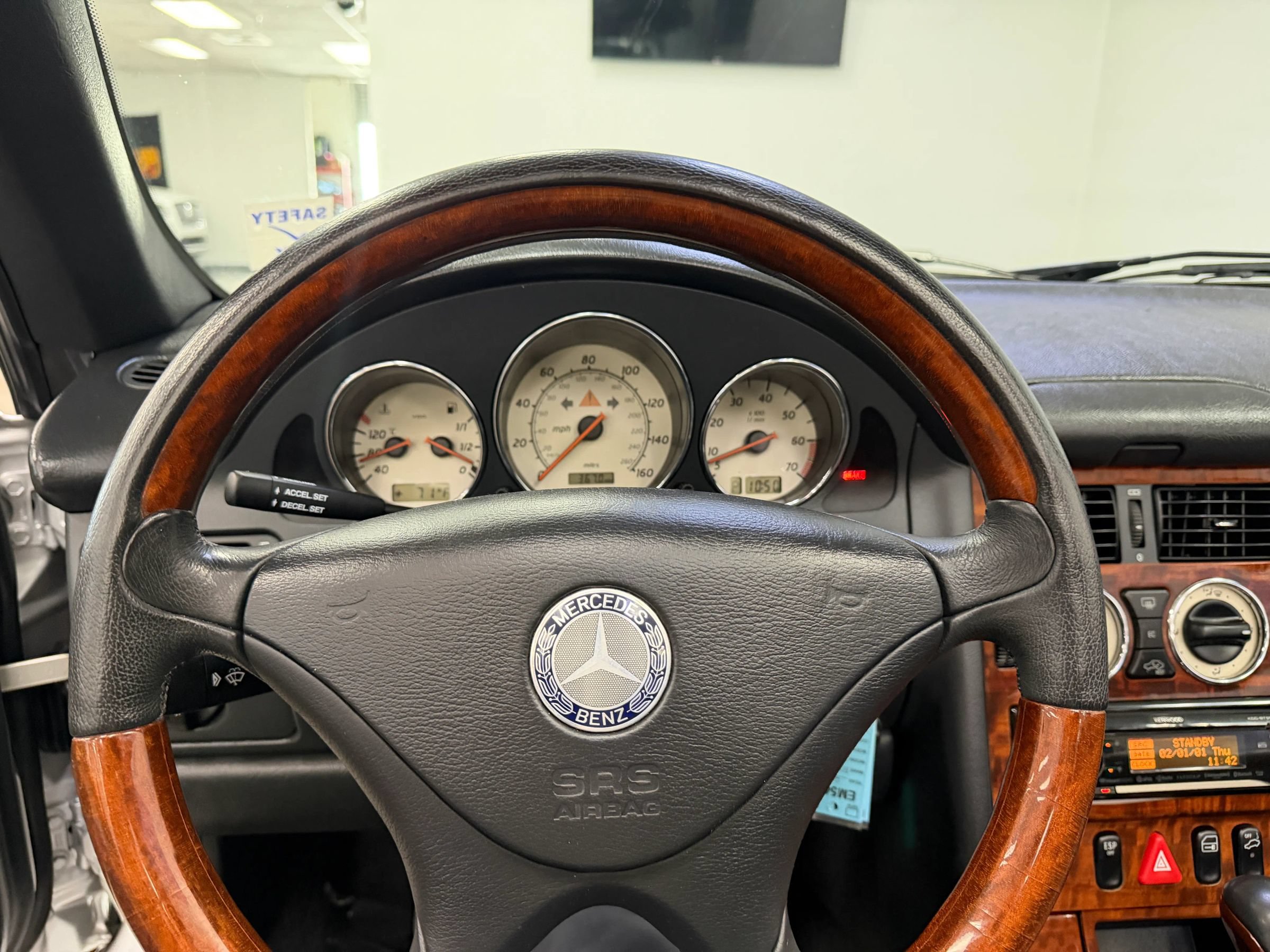 Used 2001 Mercedes-Benz SLK 320 image 29
