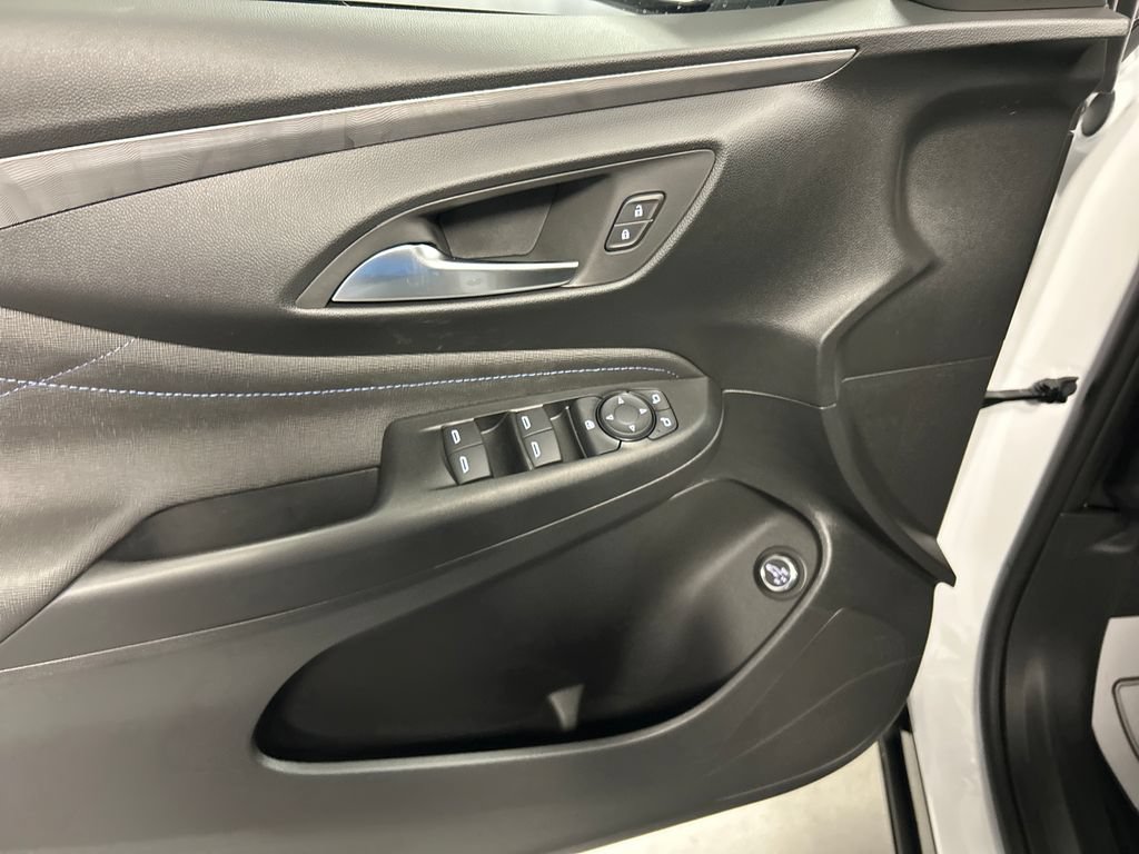 New 2026 Buick Envista Sport Touring w/ Convenience I Package FWD image 12