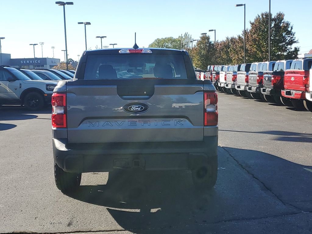 New 2025 Ford Maverick XLT w/ XLT Luxury Package image 5