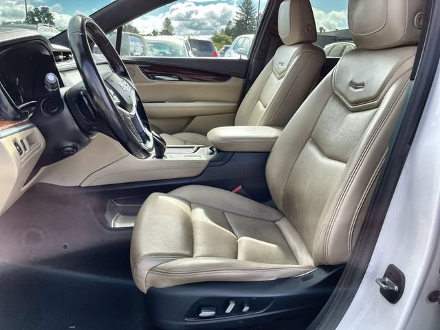 Used 2018 Cadillac XT5 Premium Luxury w/ Driver Assist Package AWD/4WD image 14
