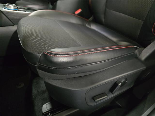 Used 2025 Ford Escape ST-Line image 28