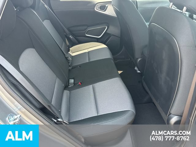 Used 2025 Kia Soul LX w/ LX Technology Package FWD image 17