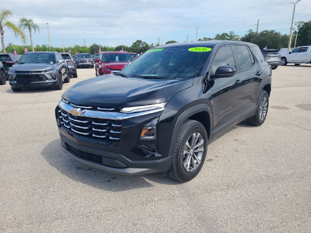 Used 2026 Chevrolet Equinox LT FWD image 2