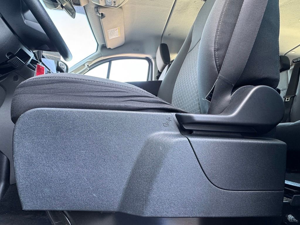 Used 2022 Ford Transit 350 XLT image 18