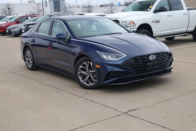 Used 2022 Hyundai Sonata SEL image 2