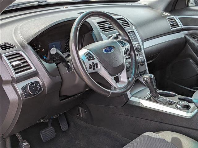 Used 2014 Ford Explorer XLT AWD/4WD image 10
