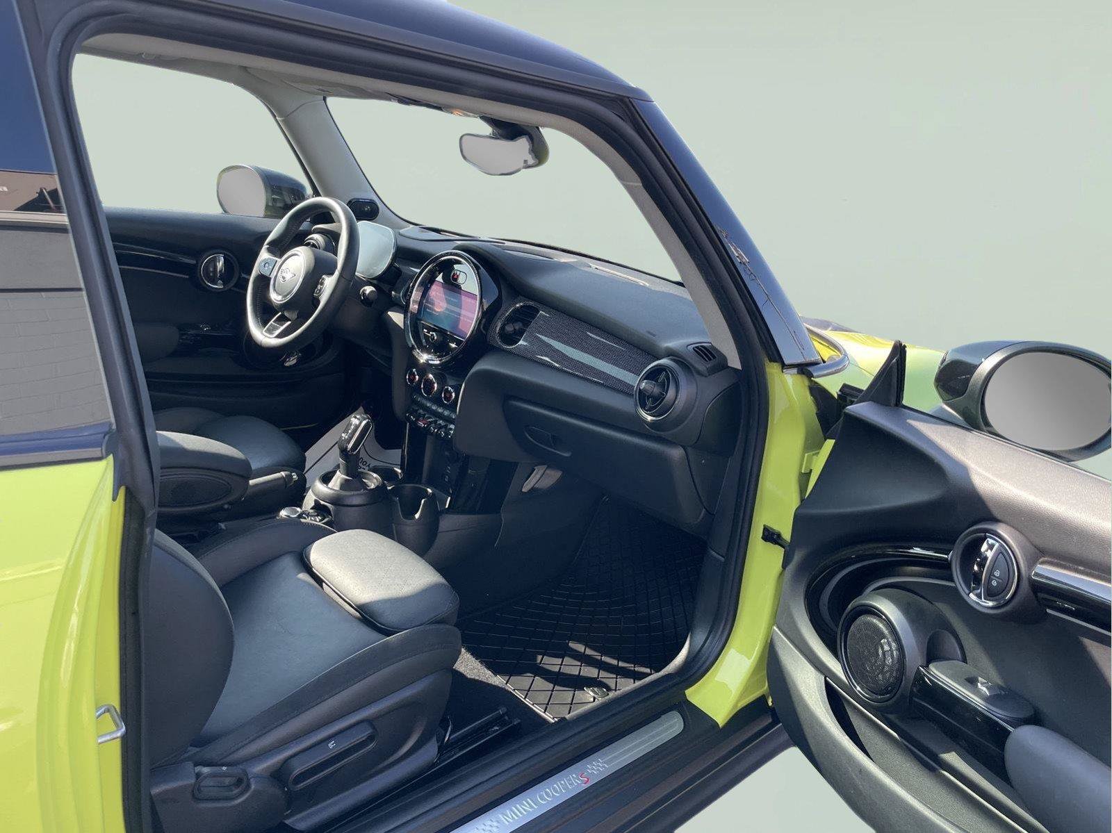 Used 2024 MINI Cooper S FWD image 17