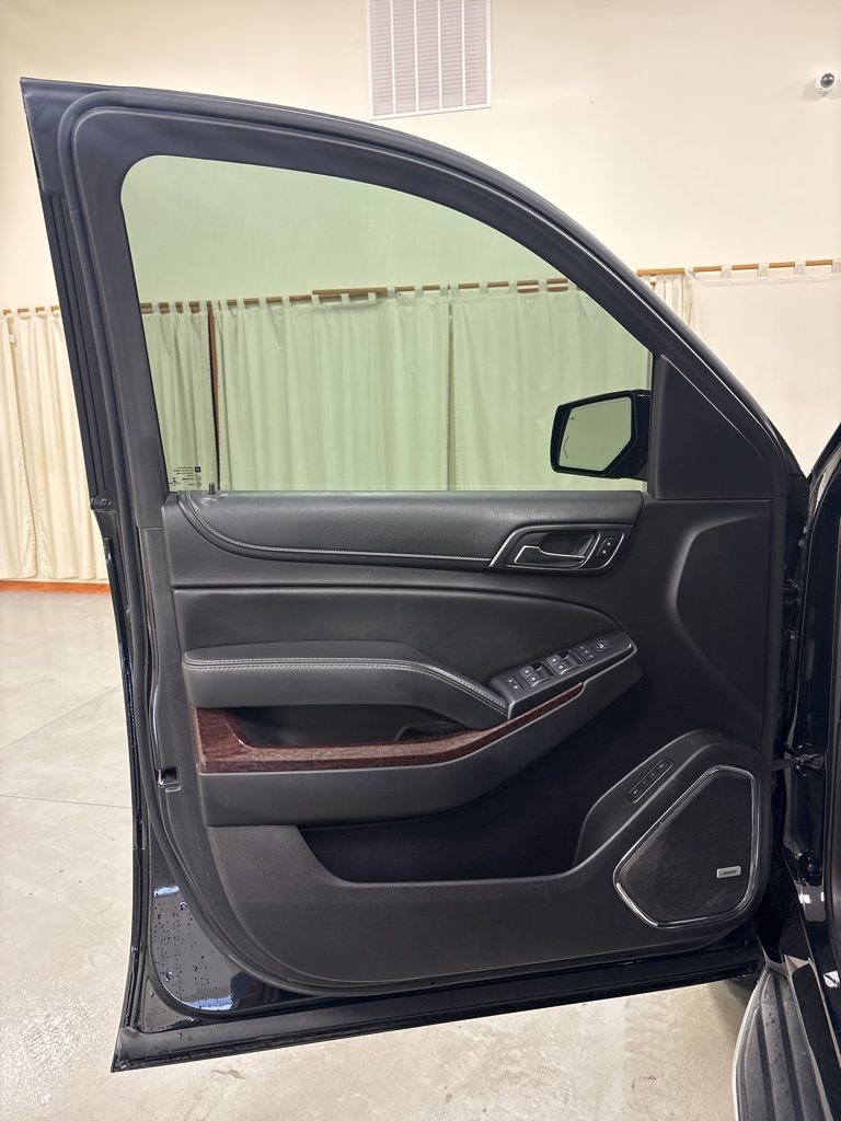 Used 2016 GMC Yukon SLT w/ Open Road Package image 16