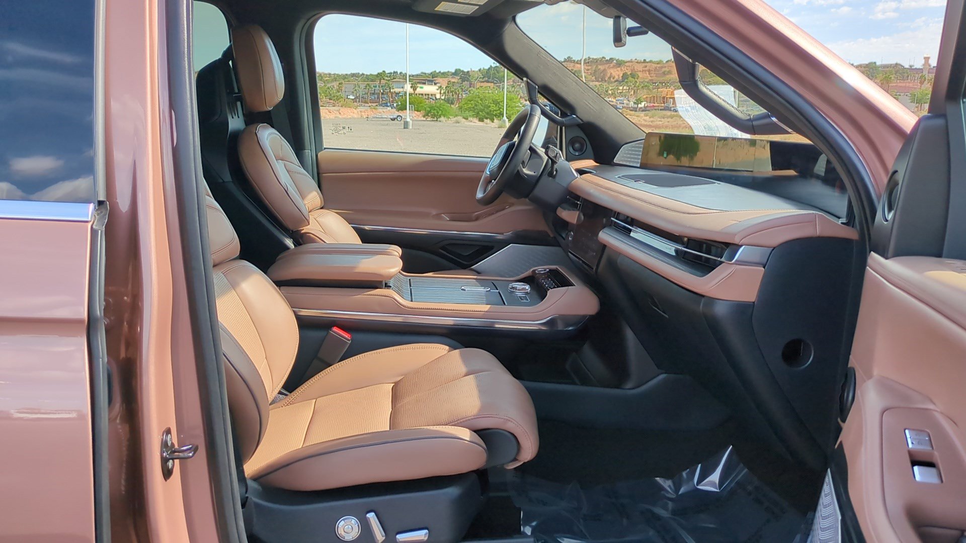 Used 2025 Lincoln Navigator L Black Label AWD/4WD image 33