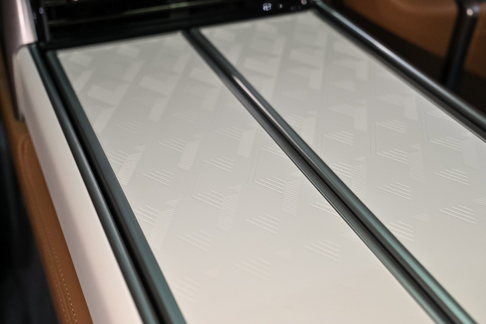 Used 2023 Land Rover Range Rover LWB SV Autobiography image 40