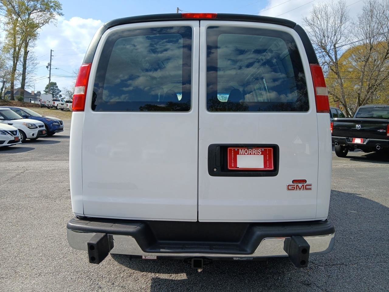 Used 2017 GMC Savana 2500 RWD image 7