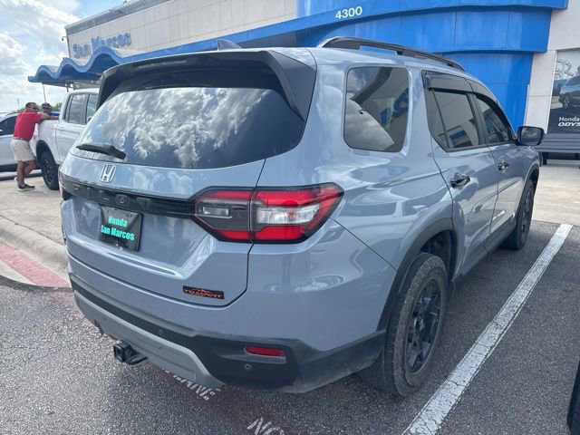Used 2024 Honda Pilot TrailSport image 7
